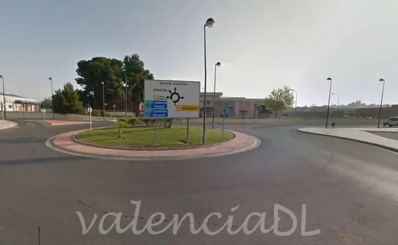 Vista exterior de Nave industrial en venta en Manises