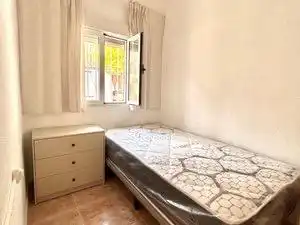 Habitación de Planta baja de alquiler en Murcia con Aire acondicionado y Amueblado