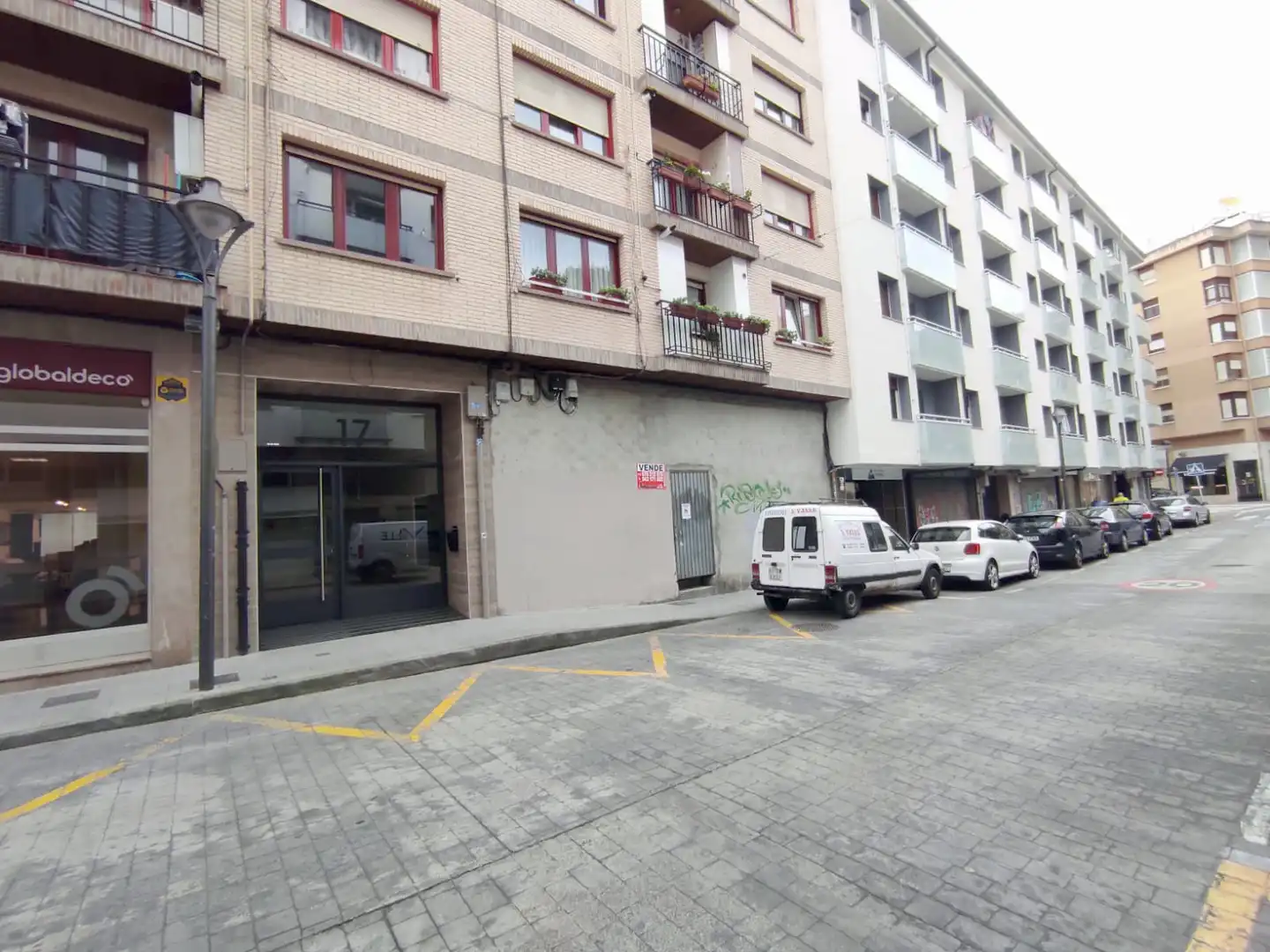 Locale commerciale in vendita a Goienkale Kalea 17