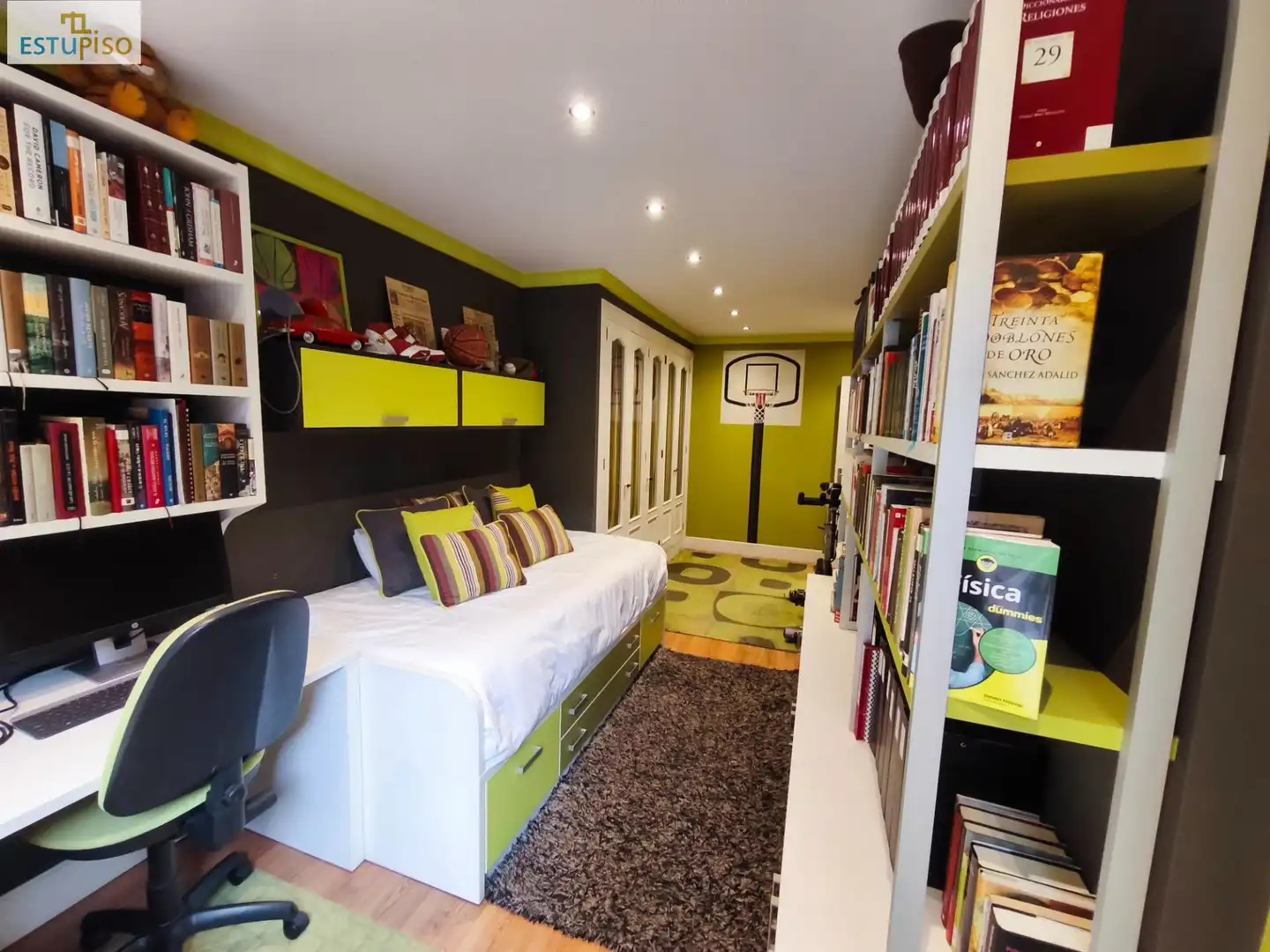 Habitación de Piso en venta en Vitoria - Gasteiz con Calefacción, Parquet y Terraza