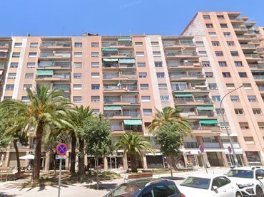 Flat with lift for sale in C/ O´donnell