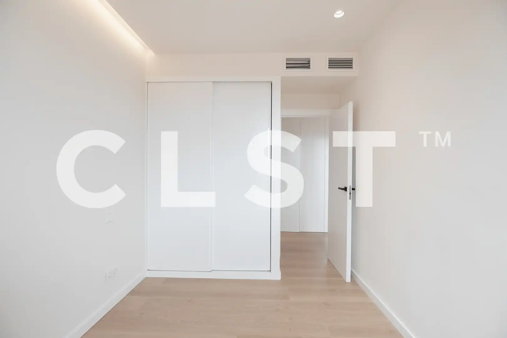 Attic for rent in Carrer de Ballester, El Putget i el Farró