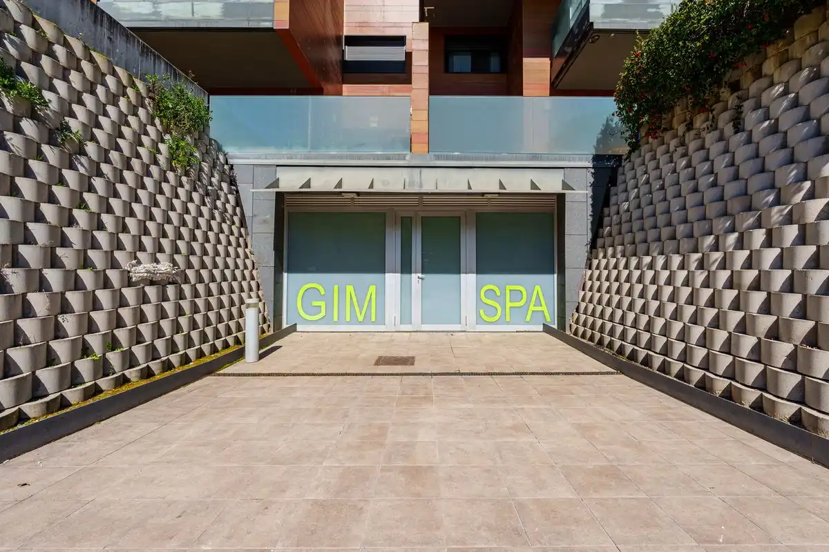 Vista exterior de Piso en venta en Pozuelo de Alarcón con Aire acondicionado, Calefacción y Jardín privado