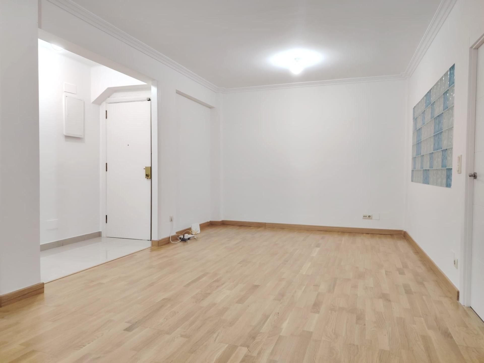 Piso en venta en Vigo  con Calefacción