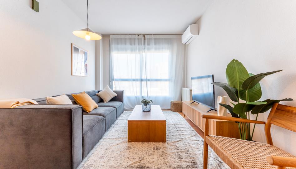 Photo 1 of Flat to rent in Calle del Pintor Ignacio de Zuloaga, 2, Sanchinarro, Madrid