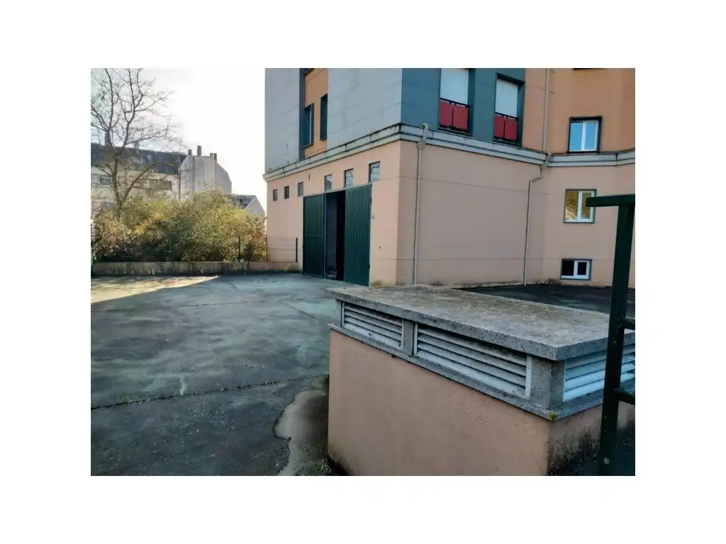 Local comercial en venta en A Piringalla - Albeiros - Garabolos, imagen 2