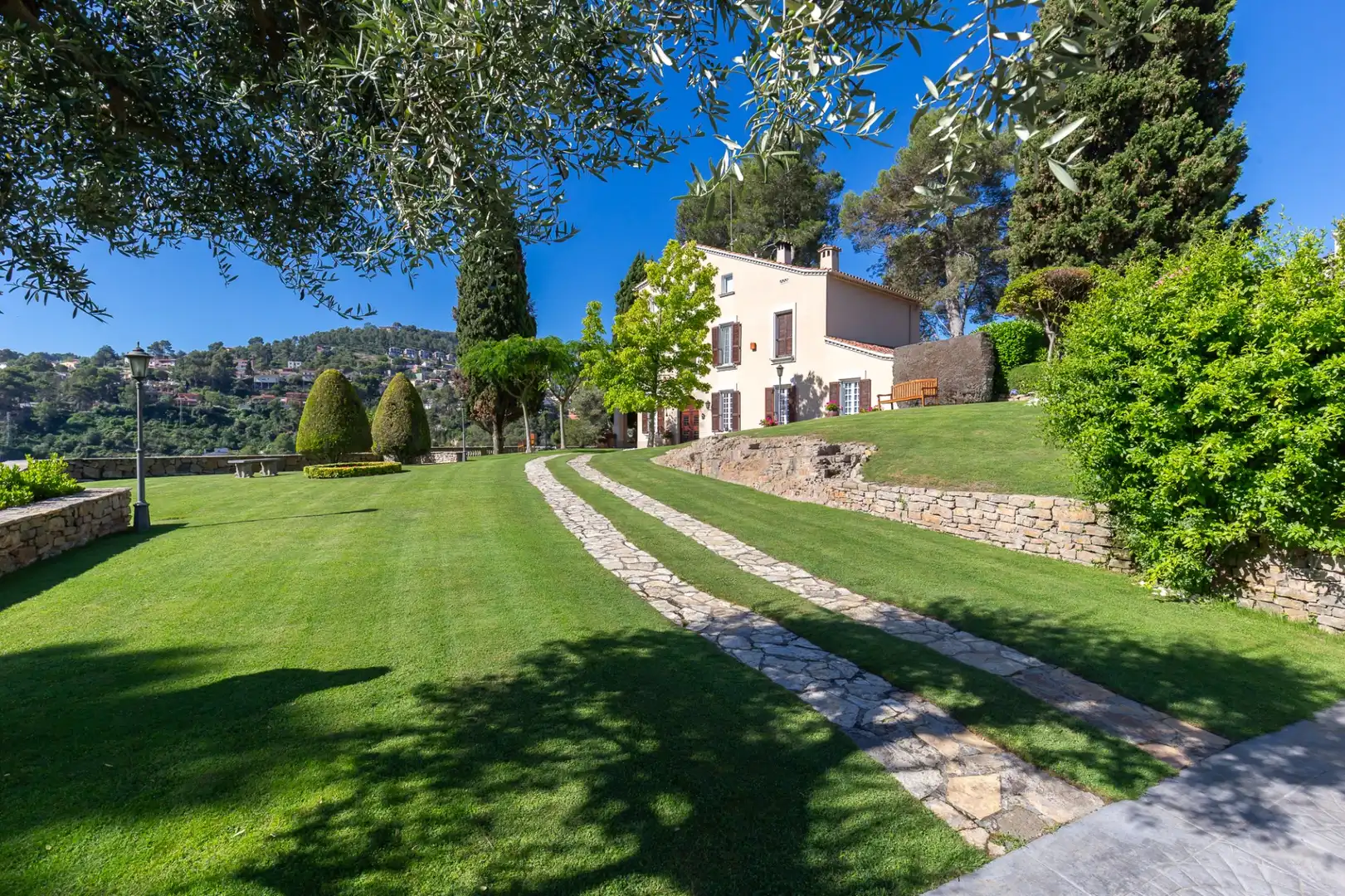 Jardí de Finca rústica en venda en Corbera de Llobregat amb Aire condicionat, Calefacció i Terrassa