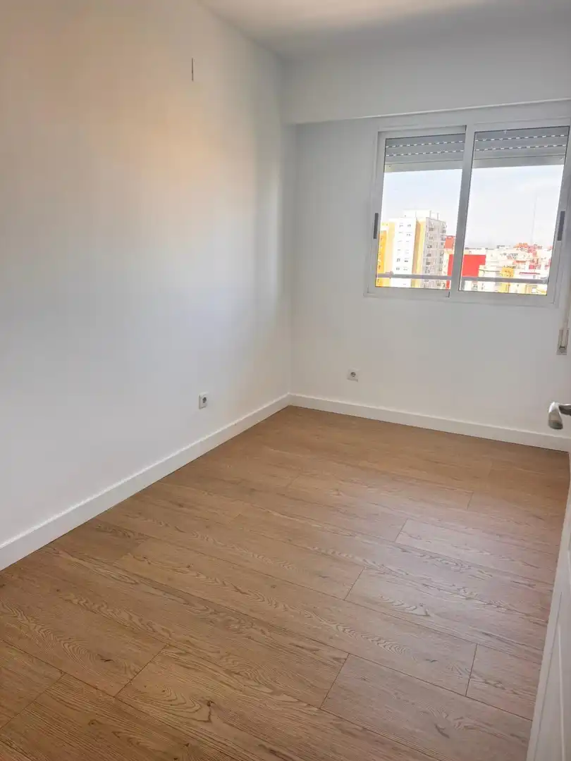 Habitación de Piso en venta en Valencia con Aire acondicionado, Terraza y Balcón