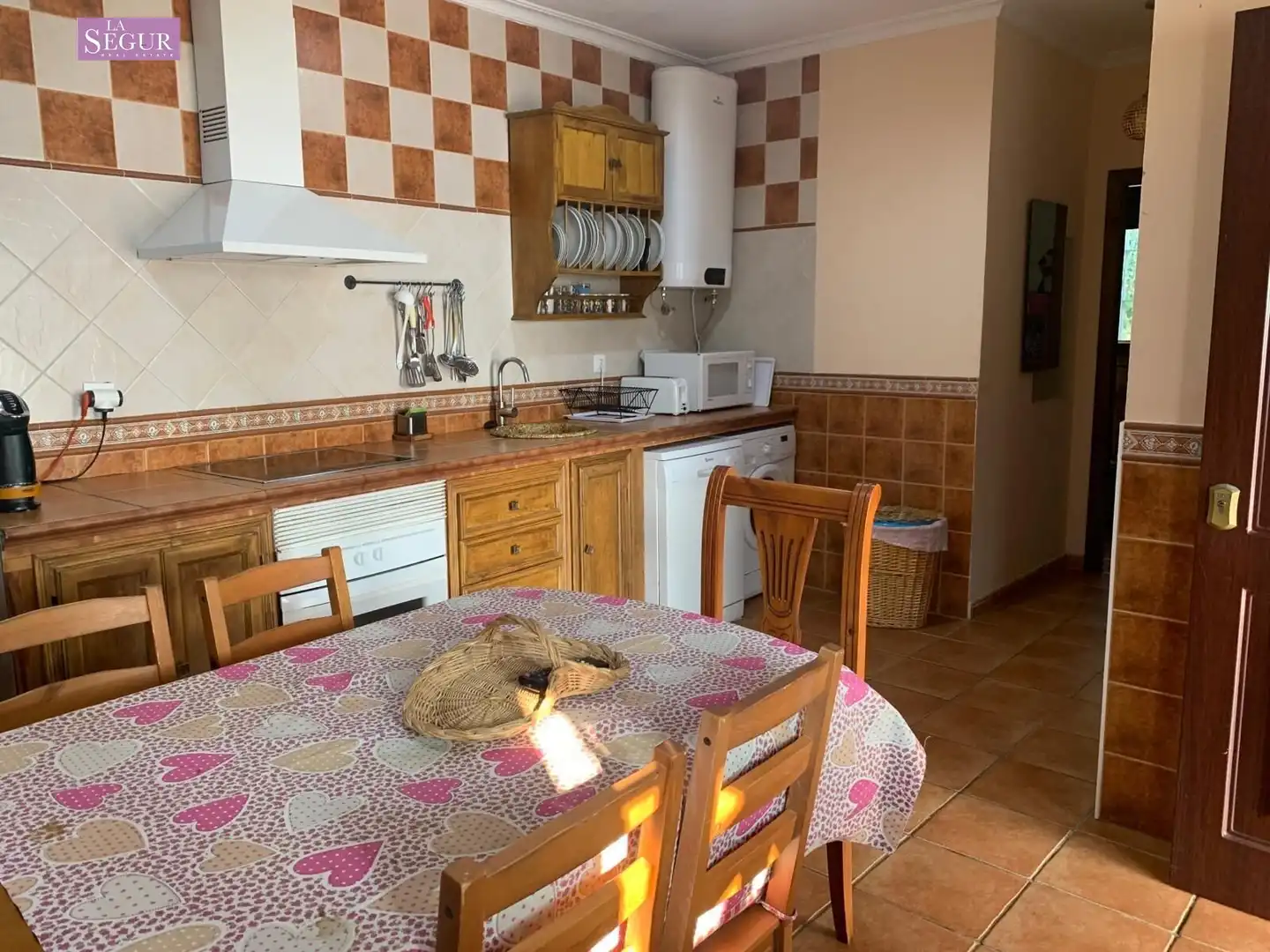 Cocina de Casa o chalet en venta en Conil de la Frontera con Aire acondicionado, Jardín privado y Terraza