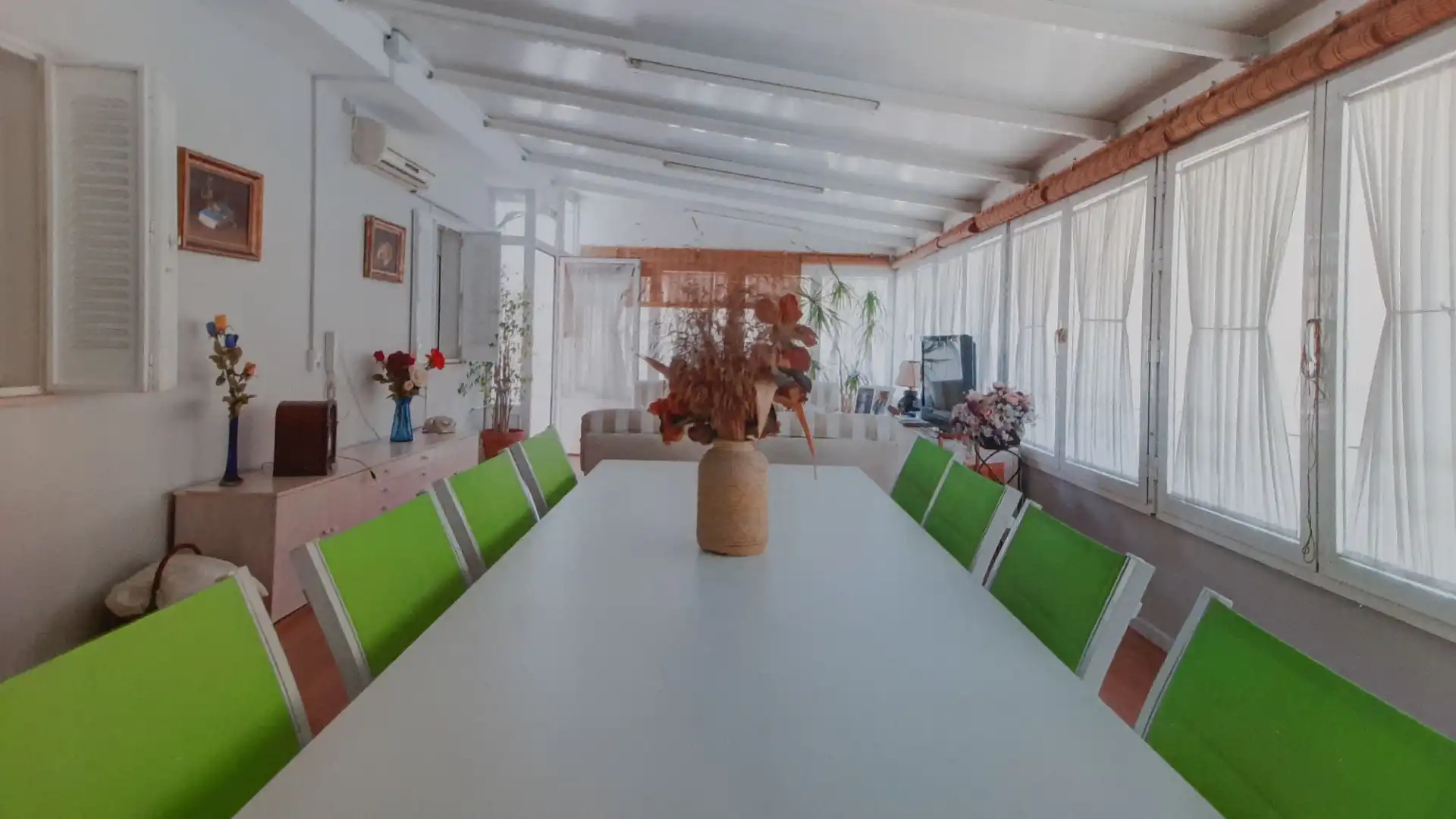 Comedor de Casa adosada en venta en Lucena con Aire acondicionado, Calefacción y Jardín privado