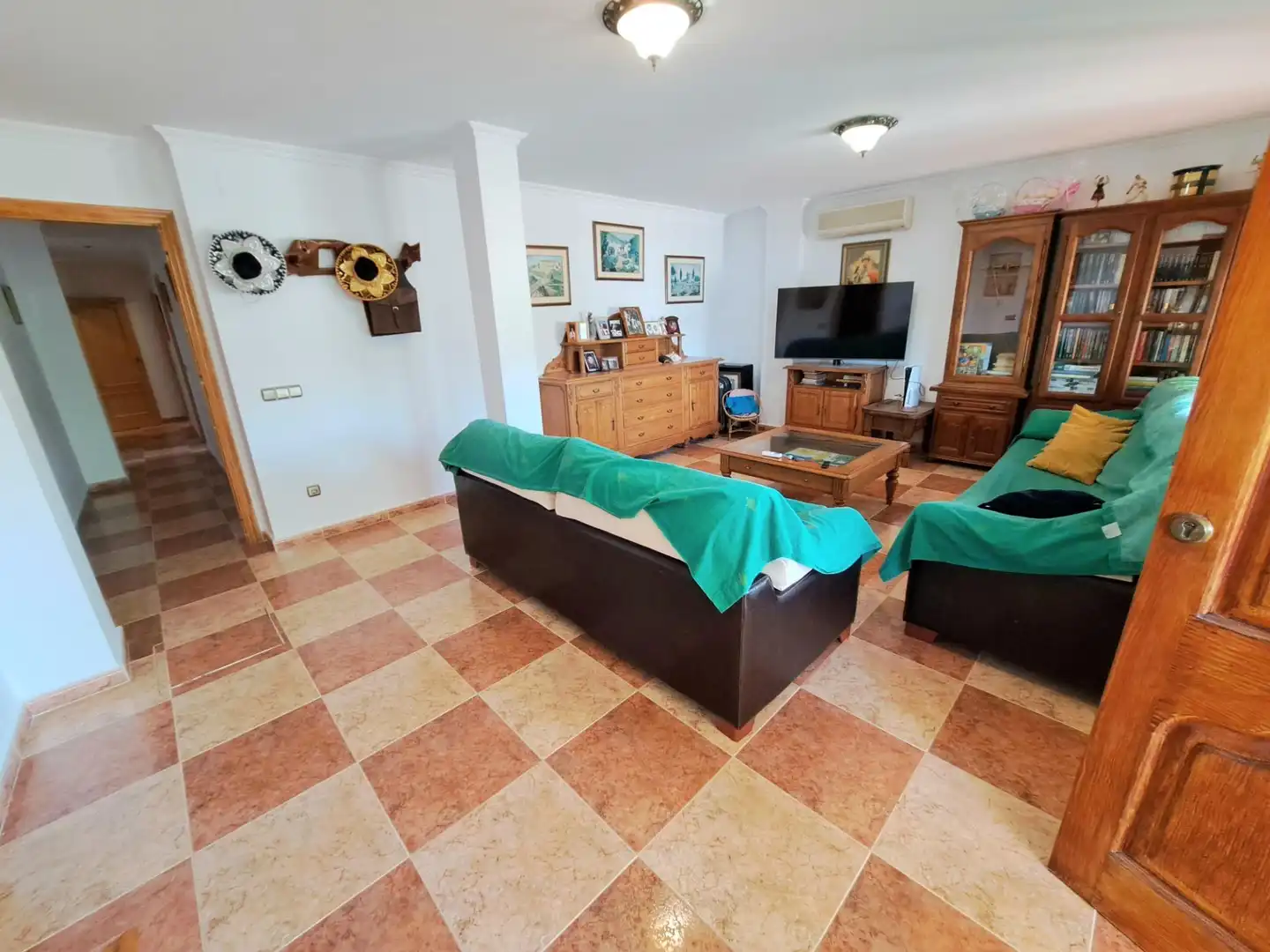 Living room of Houses for sale in Alzira  with Air Conditioner, Private garden and Terrace