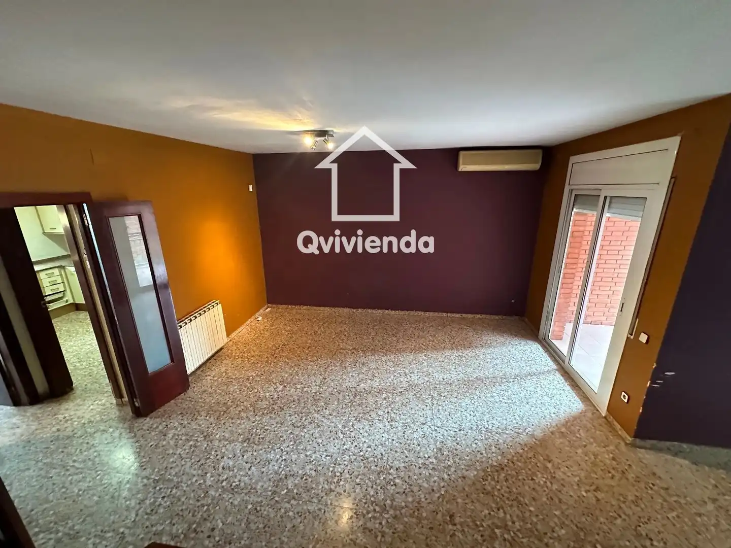 Vista exterior de Casa adosada en venta en Santa Perpètua de Mogoda con Trastero