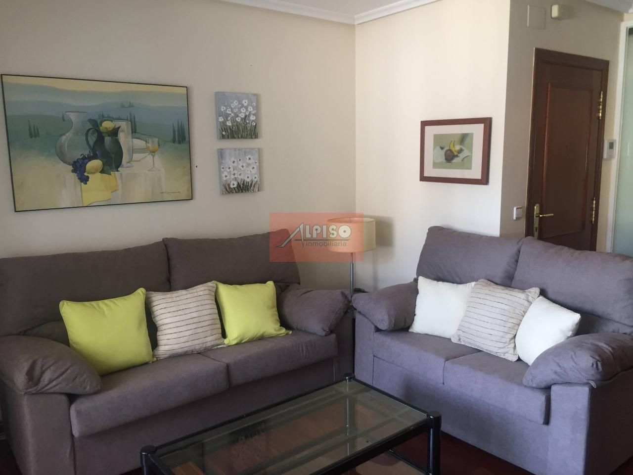 Sala de estar de Apartamento de alquiler en Ourense Capital  con Calefacción, Parquet y Terraza