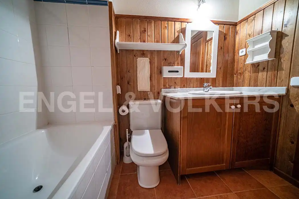 Bany de Casa adosada en venda en Naut Aran amb Calefacció, Moblat i Forn