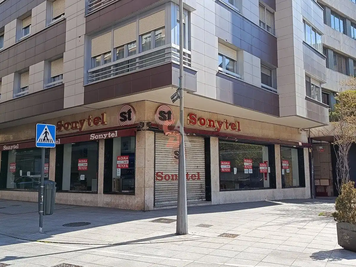 Geschaftsraum zur Miete in LEÓN, San Martín
