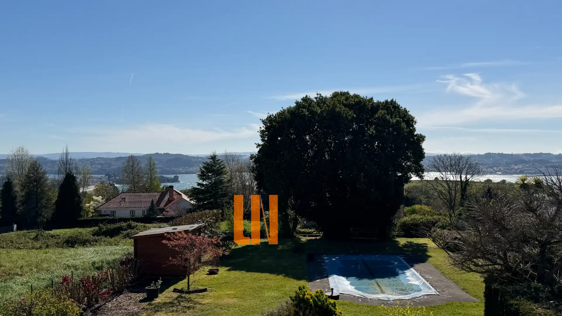 Garden of Houses for sale in Miño  with Heating, Private garden and Parquet flooring
