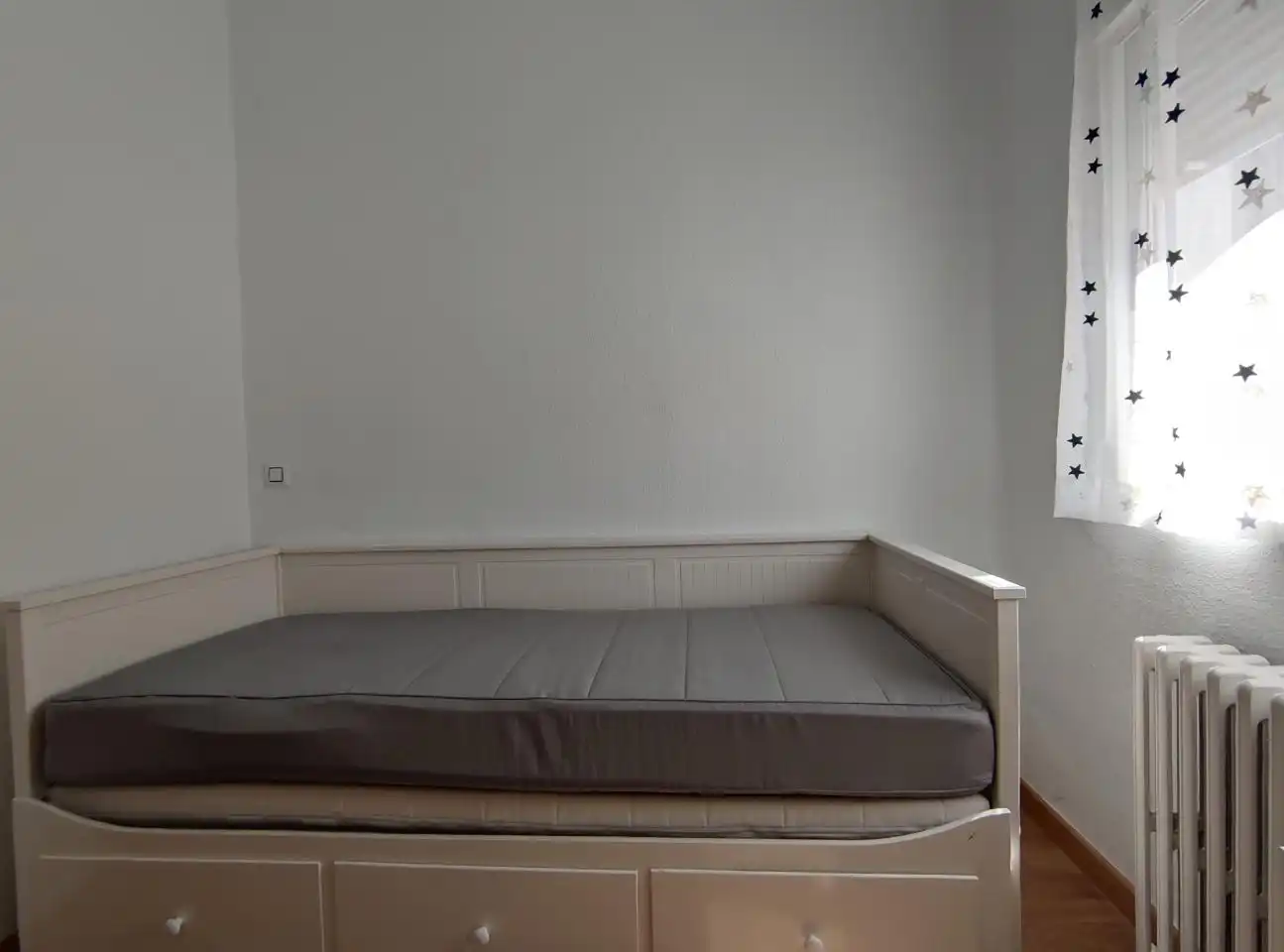 Piso de alquiler en Calderon De La Barca, Centro