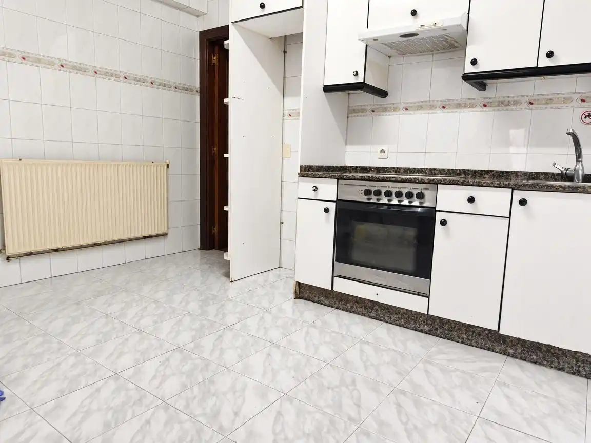 Piso en venta en Calle ZOILA, 6, Llano