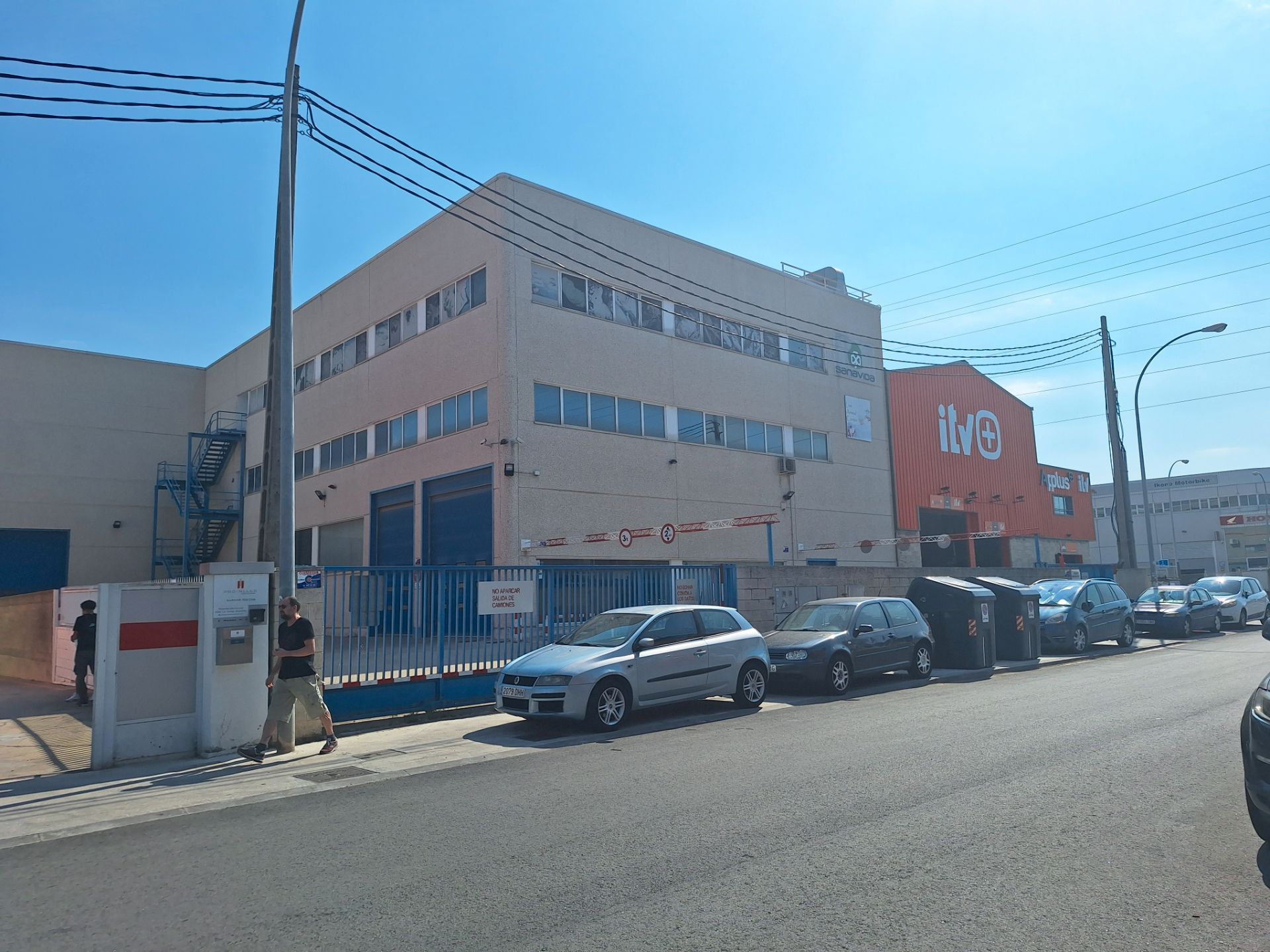 Exterior view of Industrial buildings for sale in Getafe  with Alarm