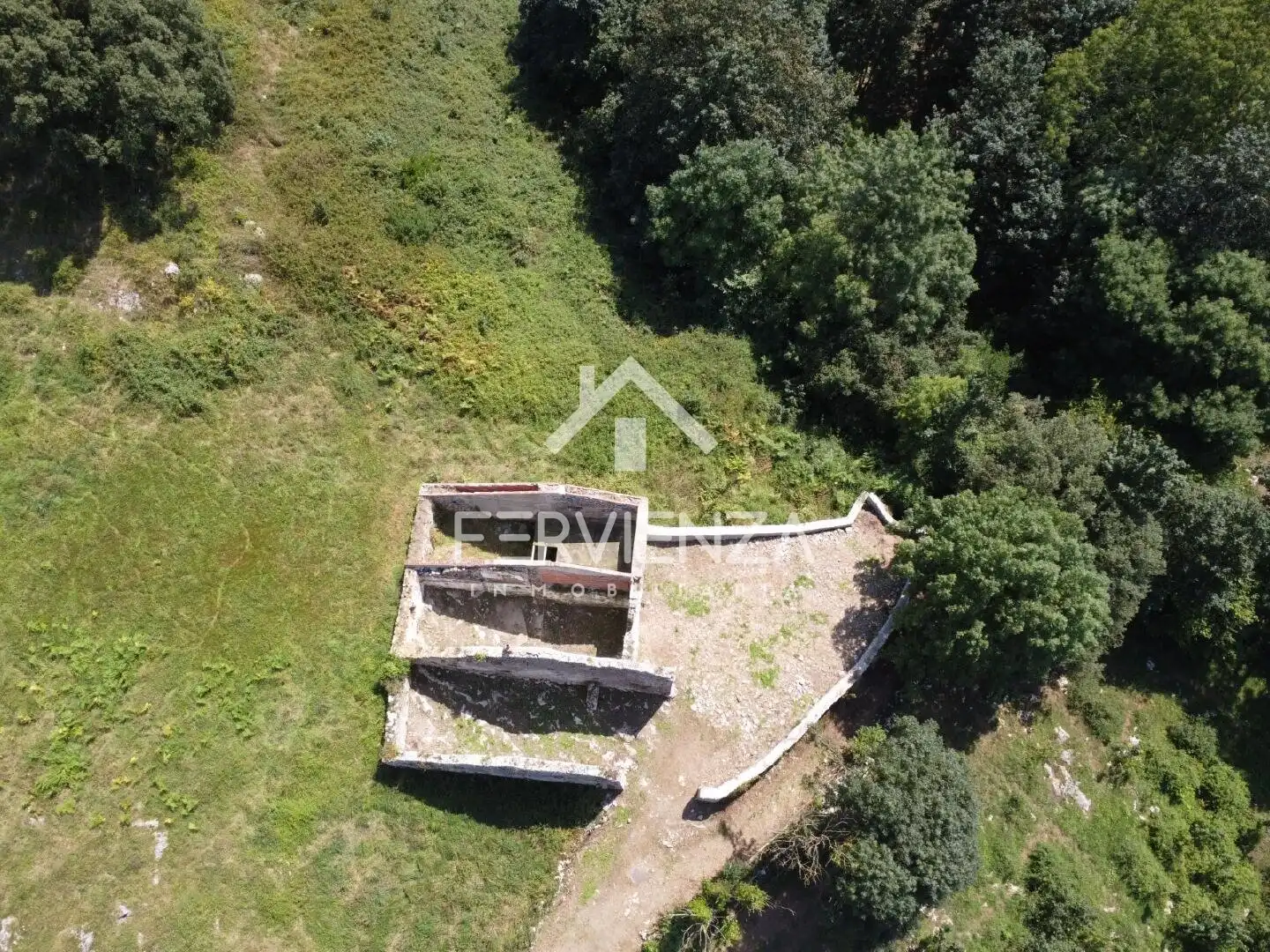 Houses for sale in Posada - Barro