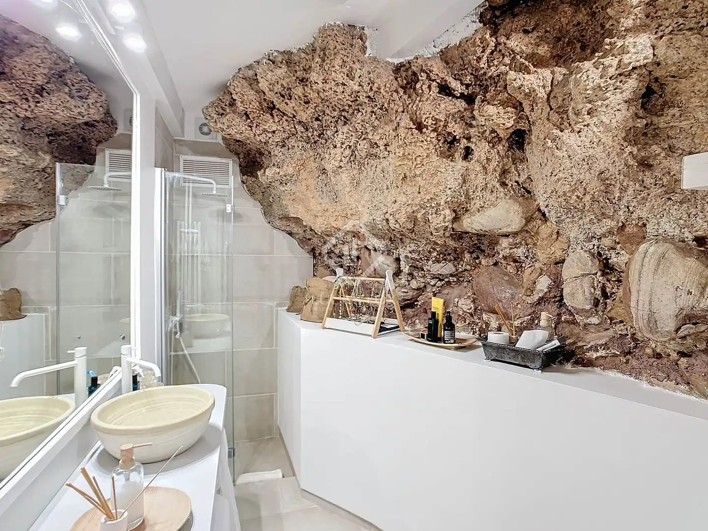 Bathroom of Flat for sale in Ciutadella de Menorca  with Air Conditioner, Heating and Terrace