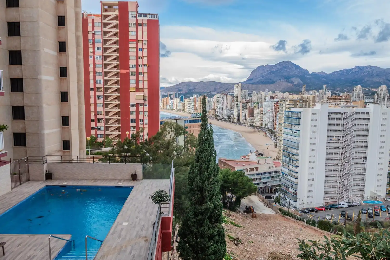 Dormitori de Apartament en venda en Benidorm amb Terrassa, Traster i Piscina comunitària