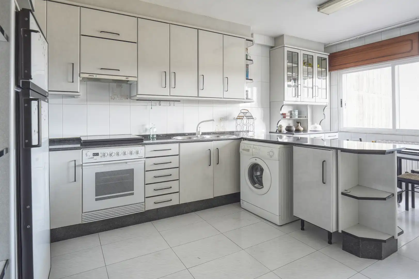 Cocina de Edificio en venta en Padrón