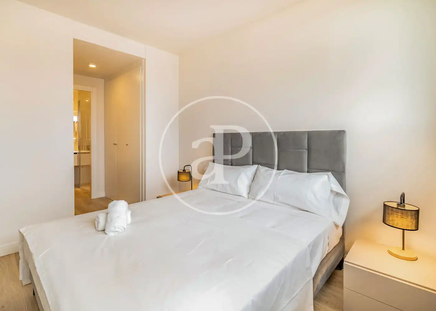 Bedroom of Flat for rent in Madrid  with Air Conditioner, Heating and Furnished
