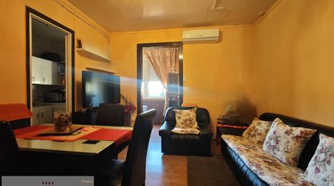 Foto 4 de Pis en venda a El Camp de l'Arpa del Clot, Barcelona