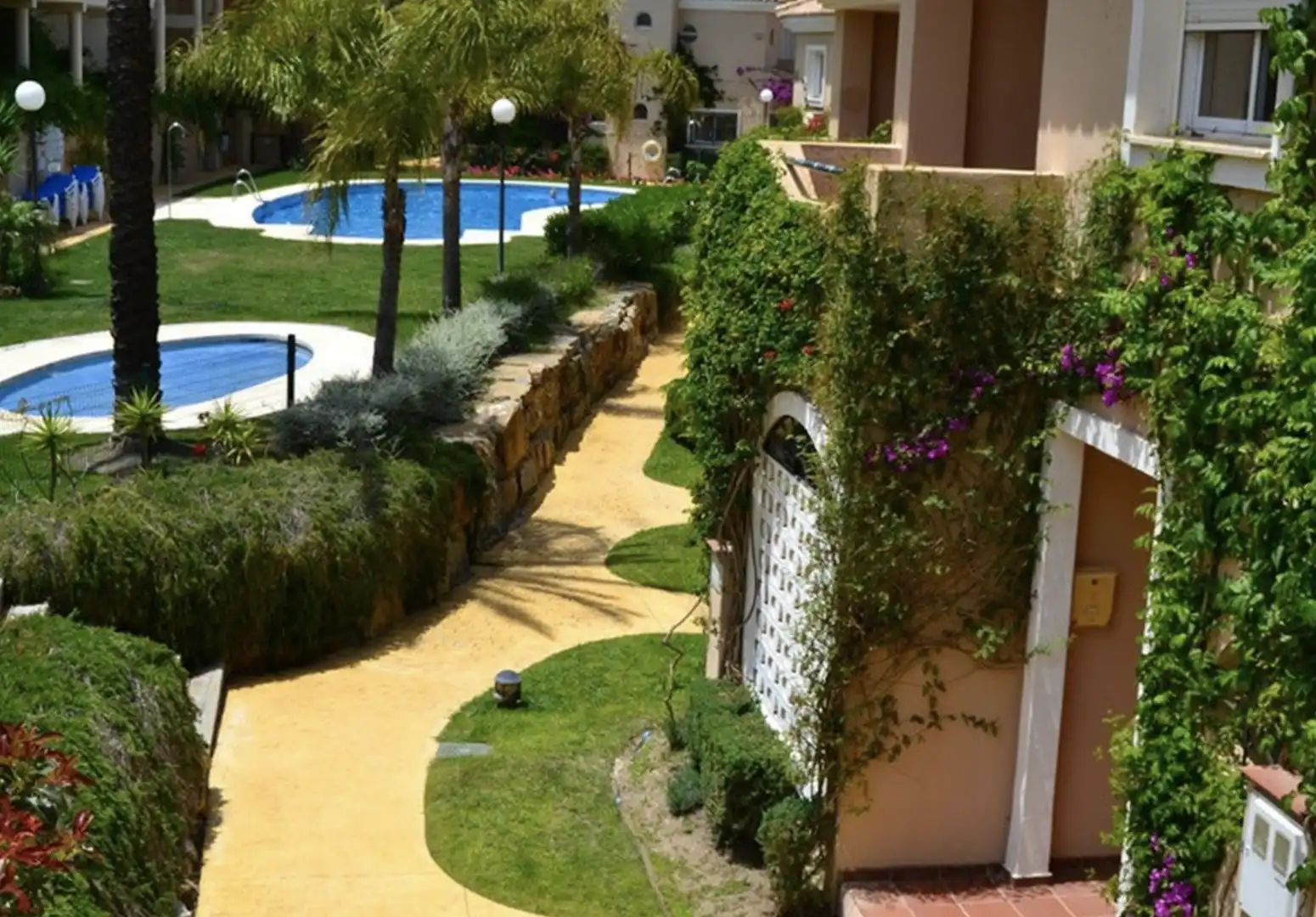 Casa a schiera con terrazza in vendita a La Duquesa, imagen 32