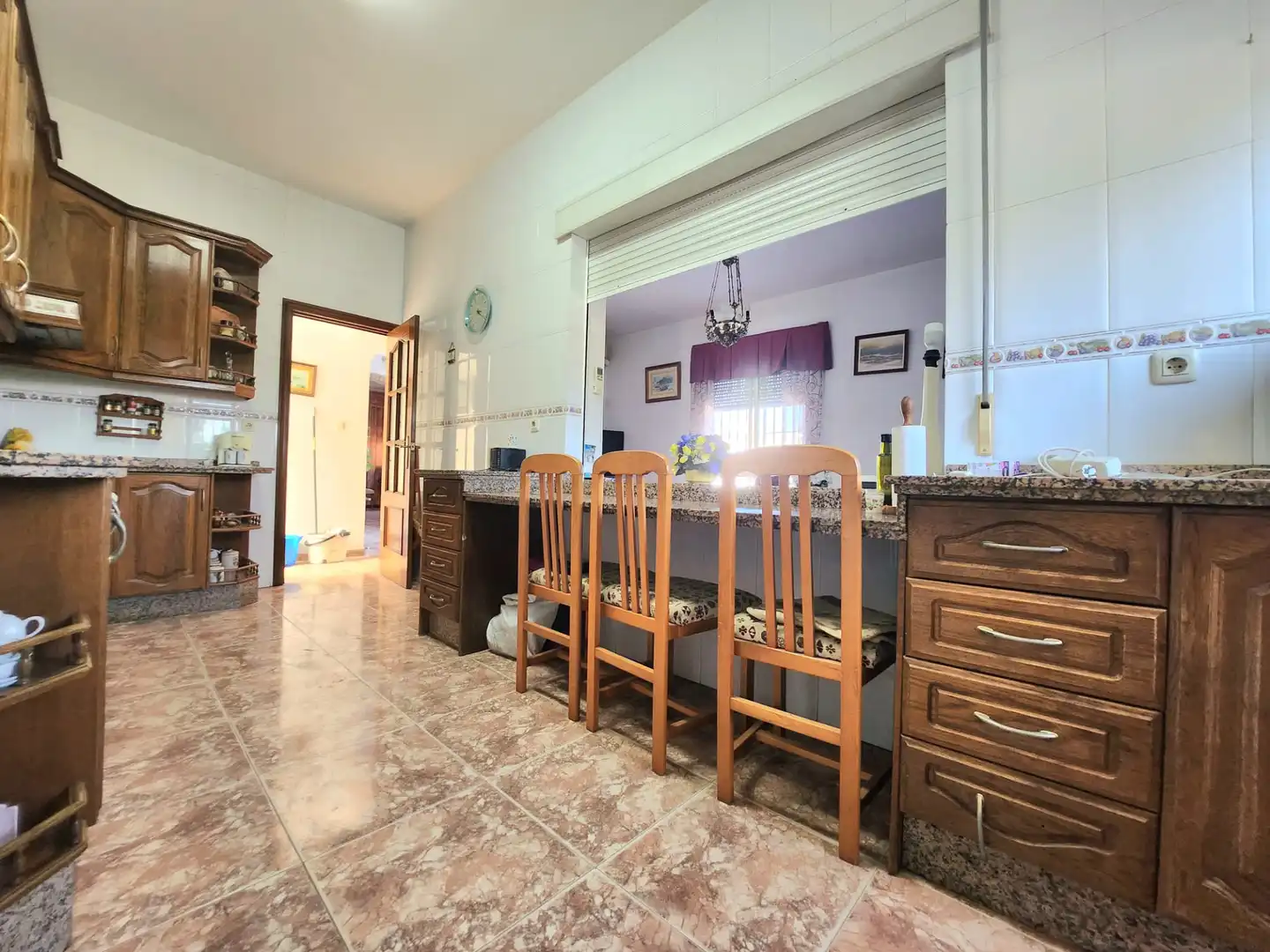 Küche von Haus oder Chalet zum Verkauf in Alcalá de Guadaira mit Privatgarten, Terrasse und Abstellraum