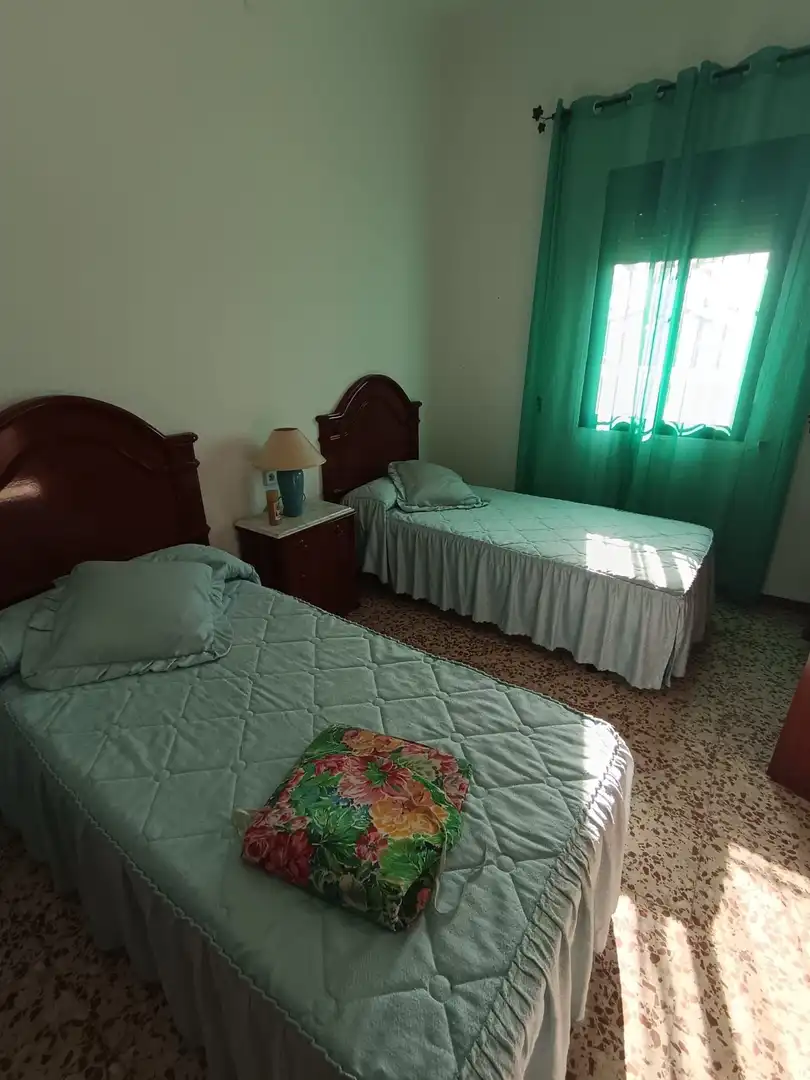 House with garden for sale in Hinojos, imagen 4