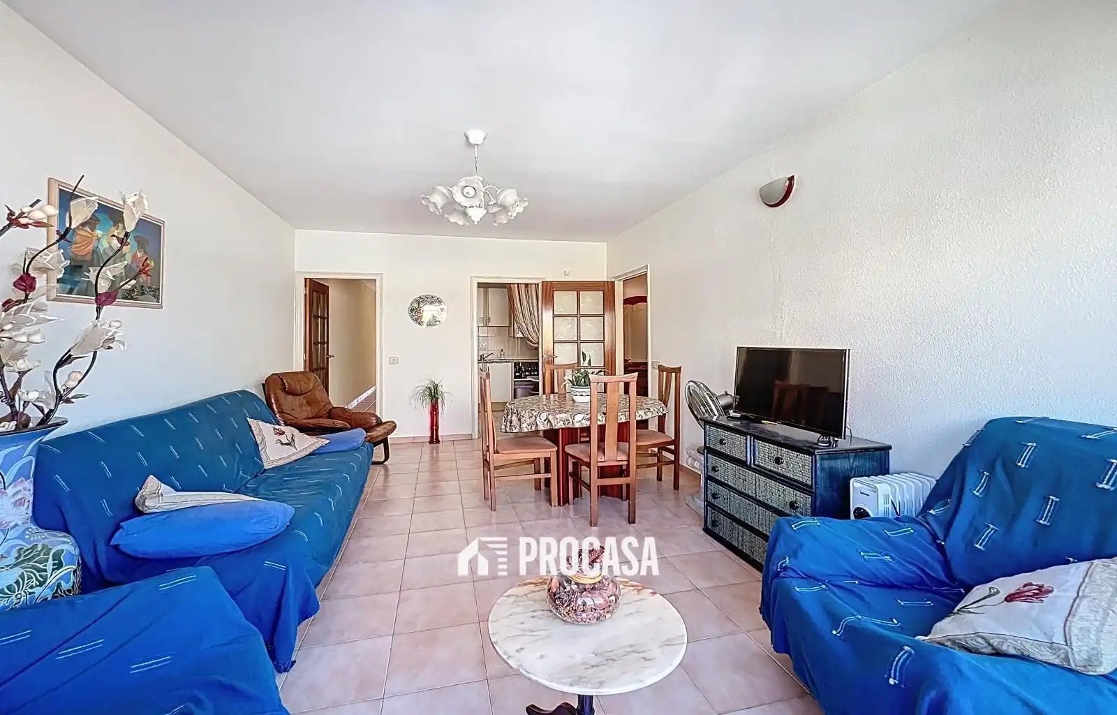 Sala d'estar de Pis en venda en Roses amb Terrassa, Traster i Moblat