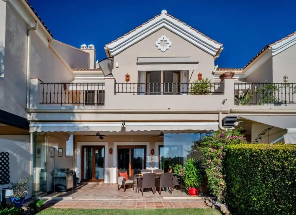 Terraza de Casa adosada en venta en Estepona con Aire acondicionado, Jardín privado y Terraza