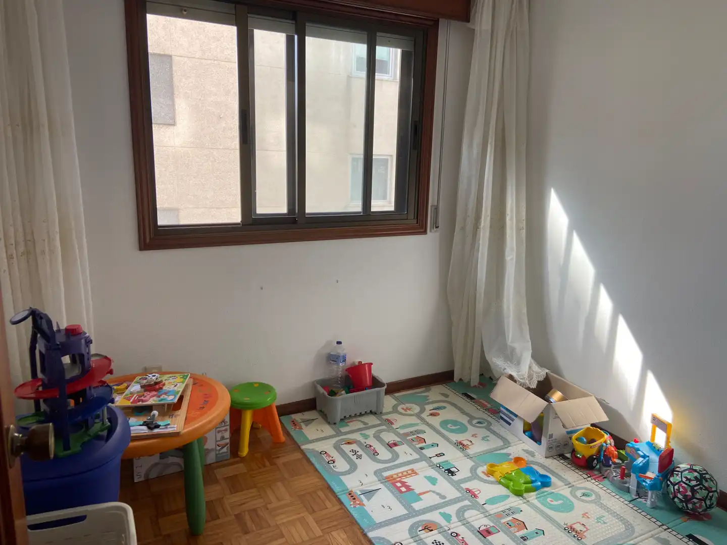 Pis en venda en Vigo  amb Calefacció, Parquet i Terrassa