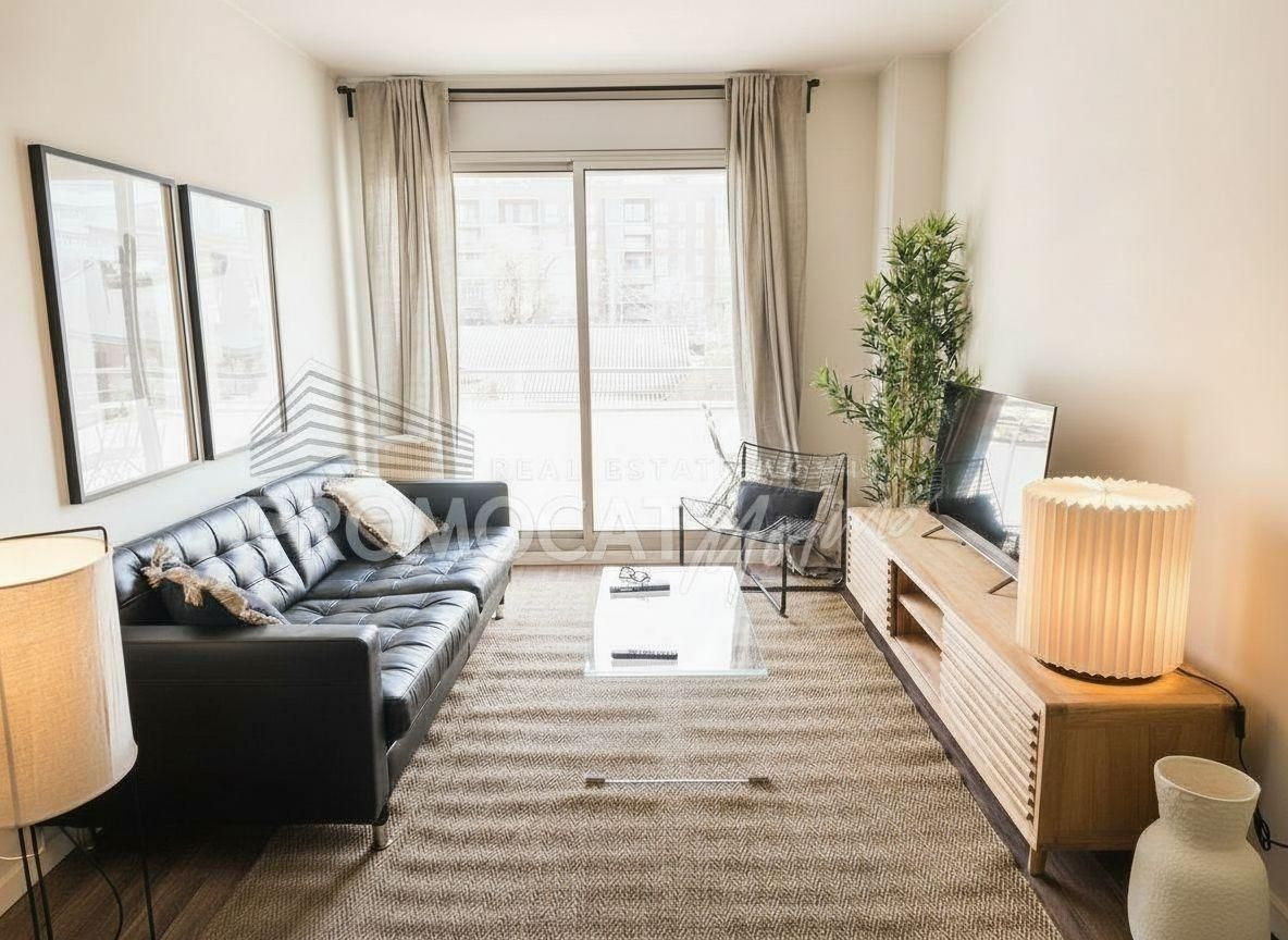 Sala d'estar de Pis en venda en Molins de Rei amb Aire condicionat, Moblat i Balcó