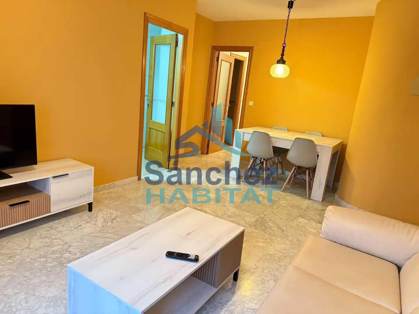 Sala de estar de Apartamento de alquiler en Chelva con Aire acondicionado y Amueblado