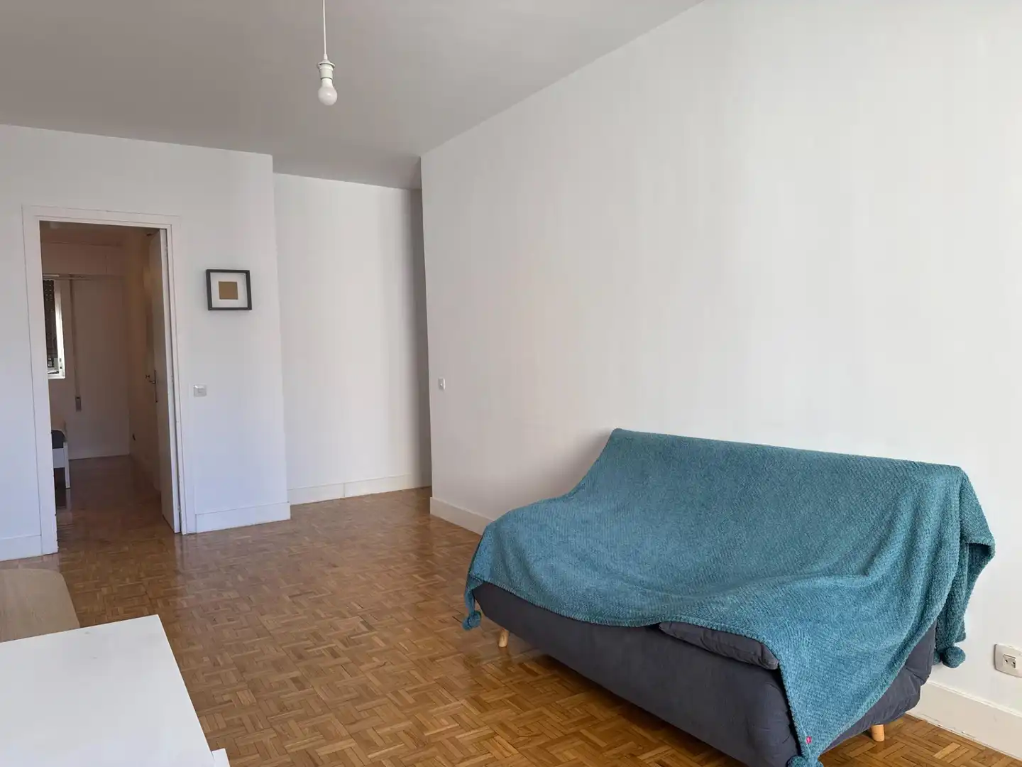 Sala de estar de Apartamento de alquiler en Madrid con Aire acondicionado, Calefacción y Terraza