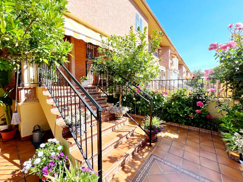 Terraza de Casa o chalet en venta en Alcalá de Henares con Aire acondicionado, Calefacción y Jardín privado