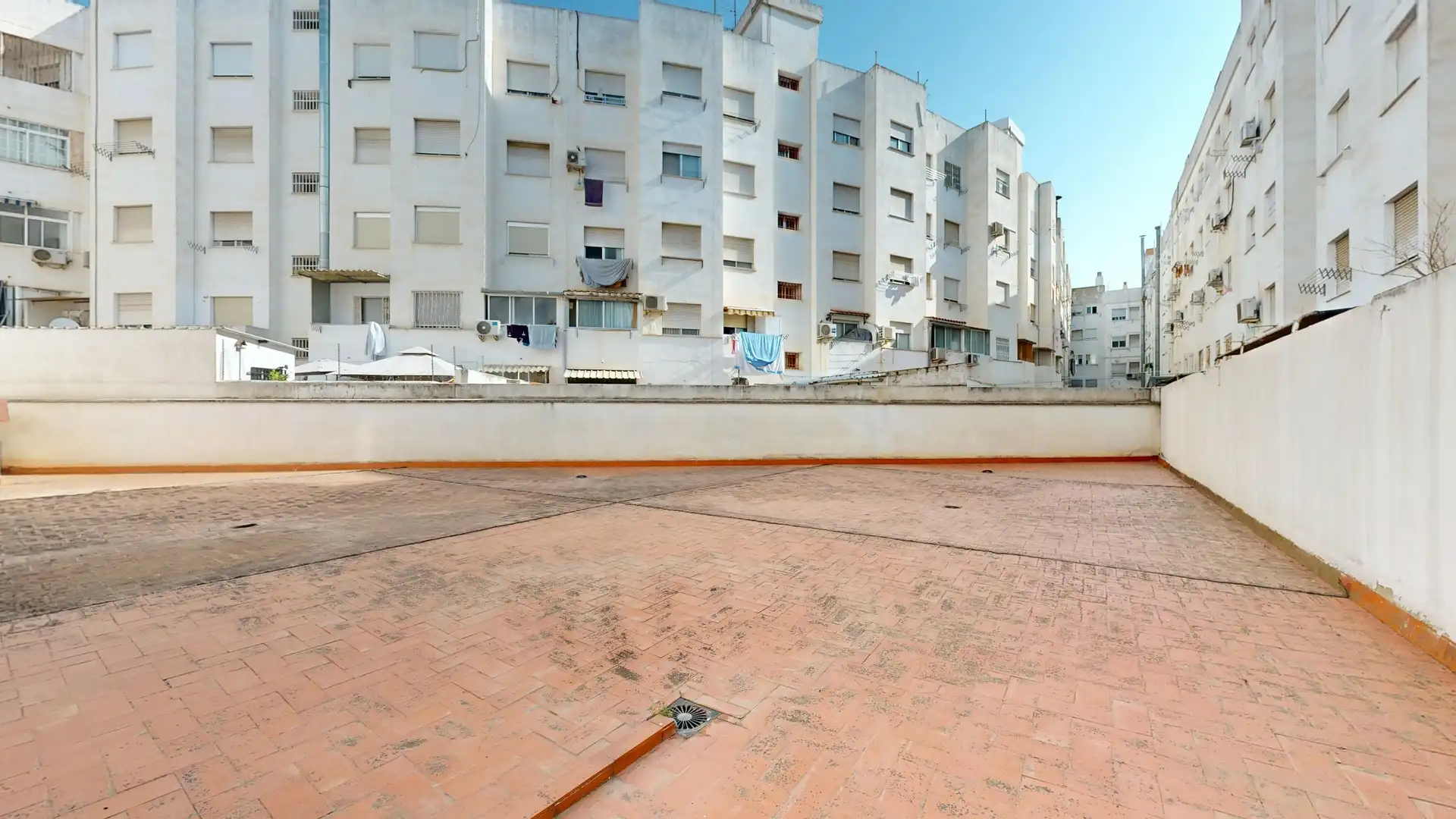 Vista exterior de Piso en venta en Torrent con Aire acondicionado, Calefacción y Terraza