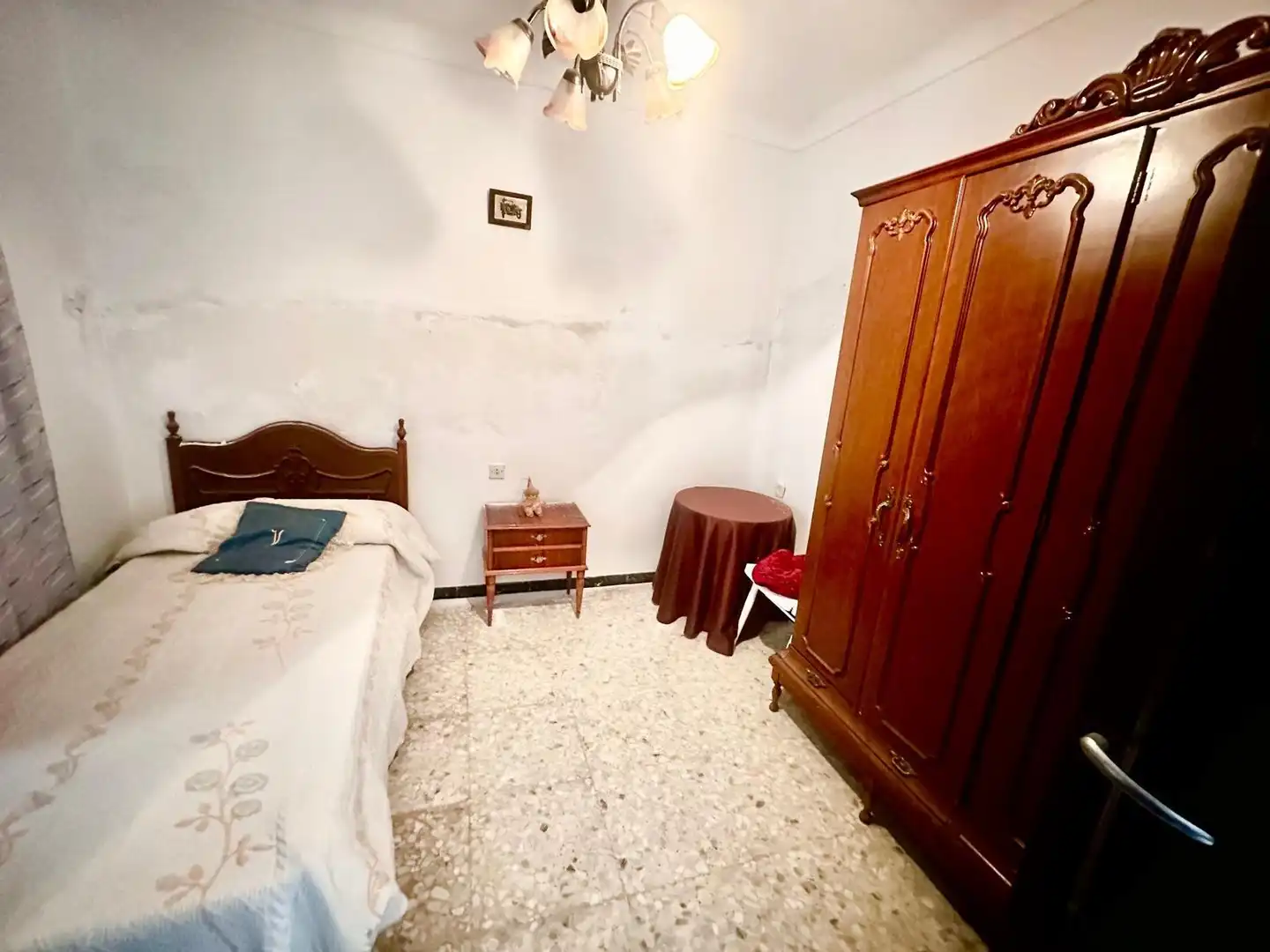 Schlafzimmer von Haus oder Chalet zum Verkauf in Lopera mit Privatgarten, Terrasse und Balkon