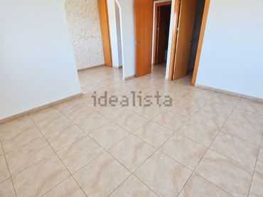 Piso con ascensor en venta en Joan miró 5