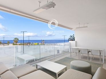 Apartamento con piscina en venta en Avenida de Palm Mar