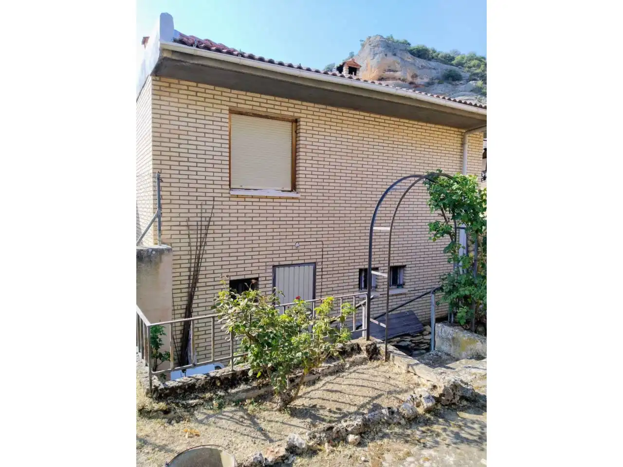 Vista exterior de Casa o chalet en venta en Puentedura con Calefacción y Amueblado