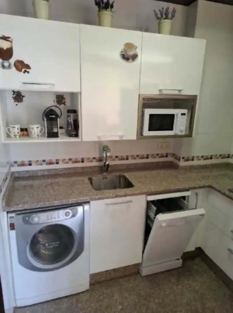 Cuina de Pis en venda en Béjar amb Parquet, Moblat i Rentadora