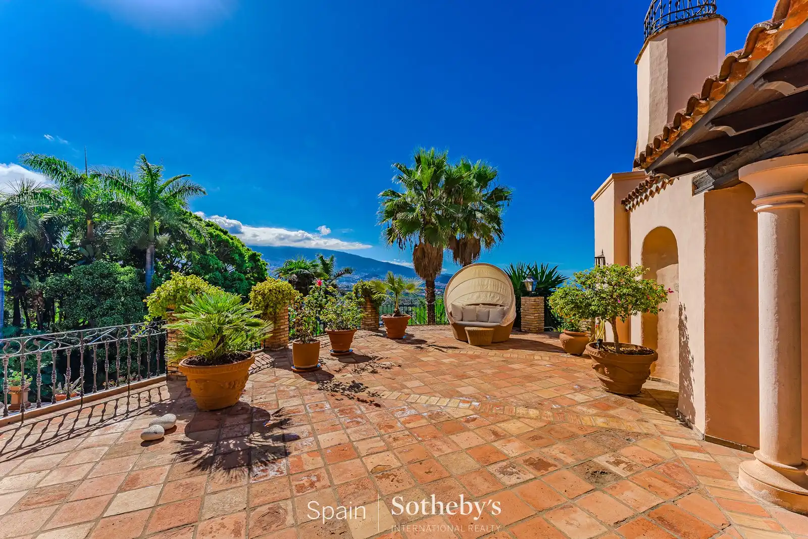 Terrace of Houses for sale in La Orotava  with Air Conditioner, Heating and Private garden