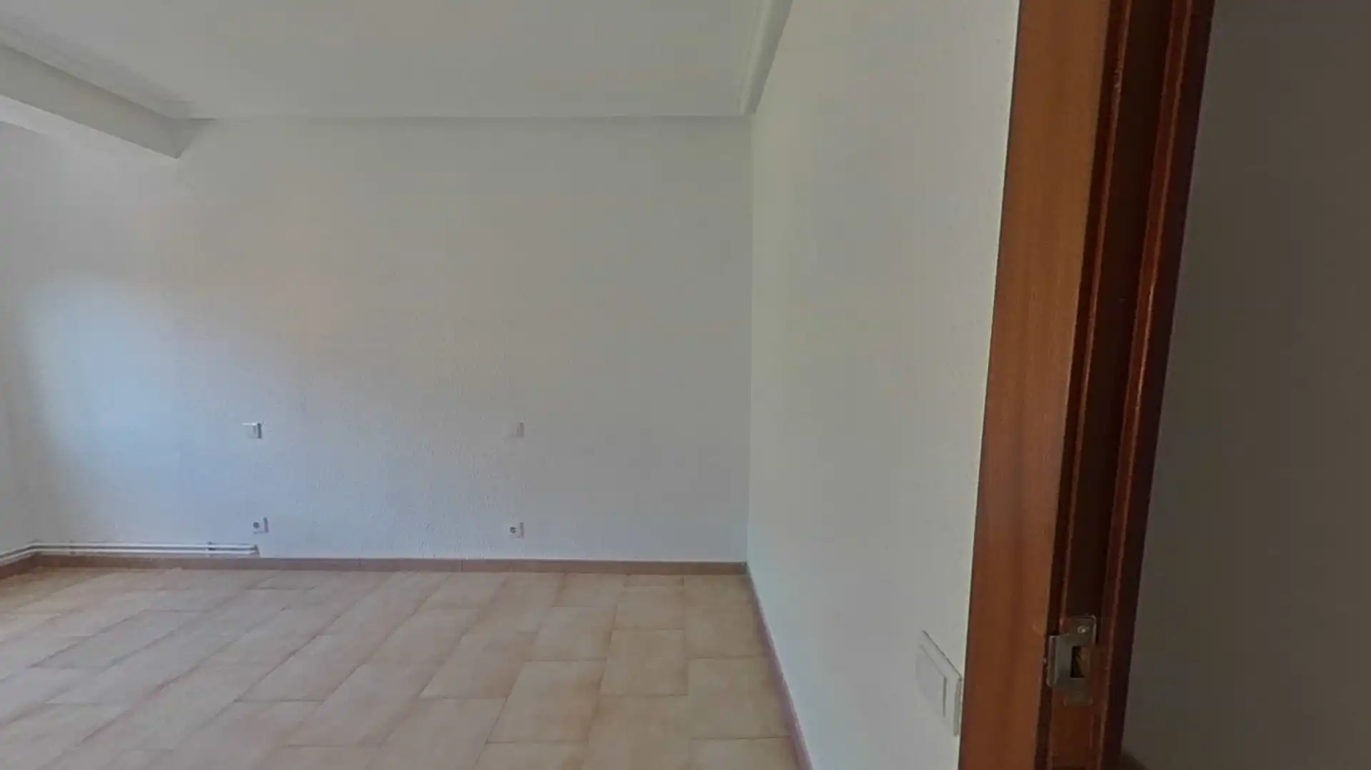 Bedroom of Flat for sale in Zaragoza  with Heating, Parquet flooring and Oven