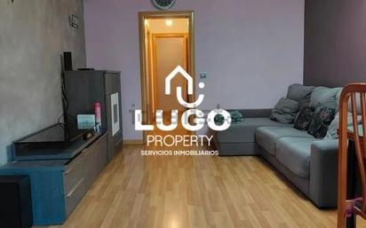 Living room of Flat for sale in Santa Coloma de Gramenet  with Air Conditioner, Furnished and Washing machine