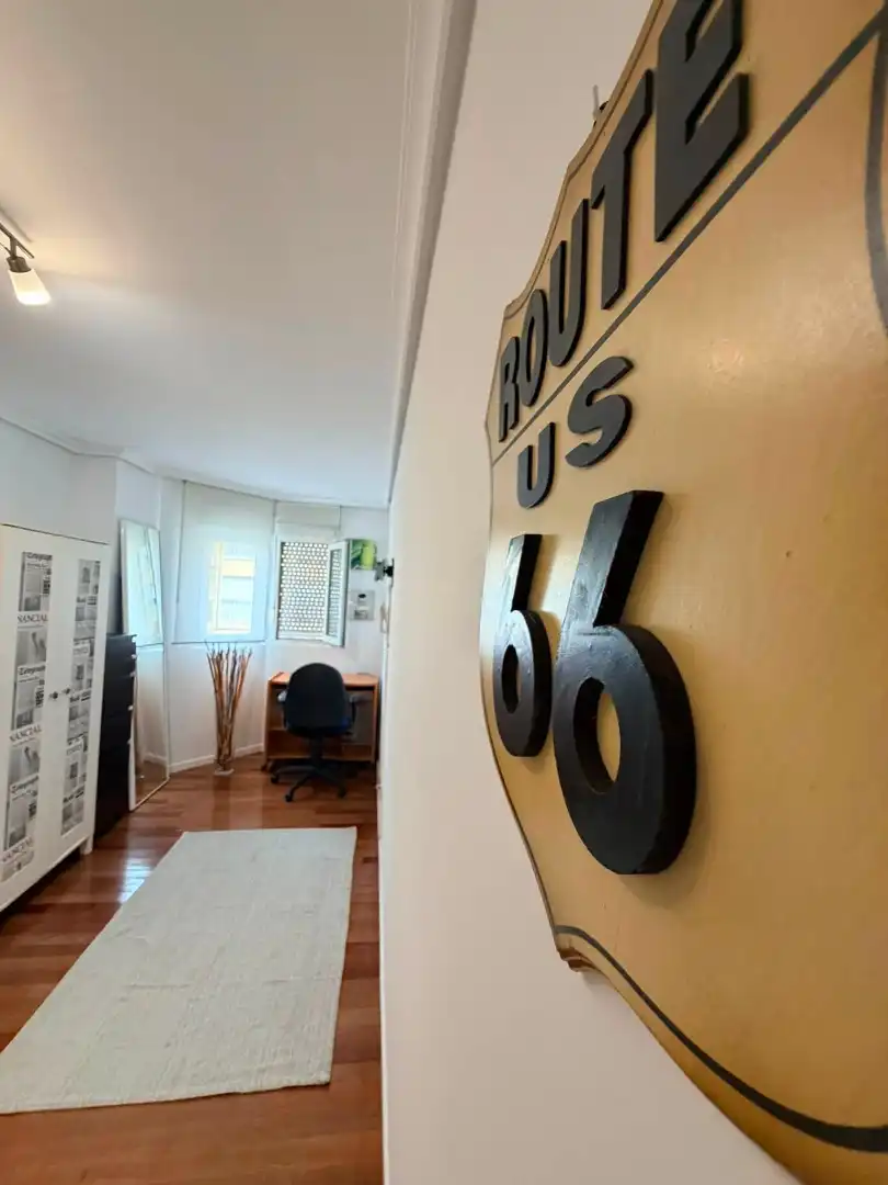 Wohnung zur Miete in Calle la Garoja, Cartes
