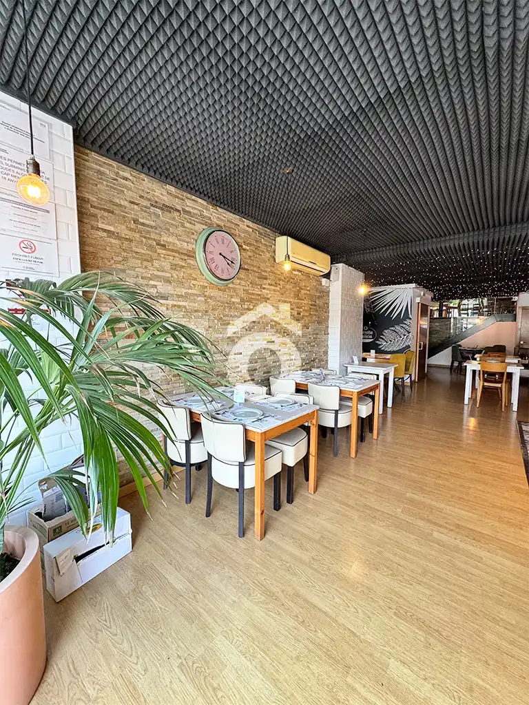 Local comercial en traspaso en Carretera de Martorell, imagen 8